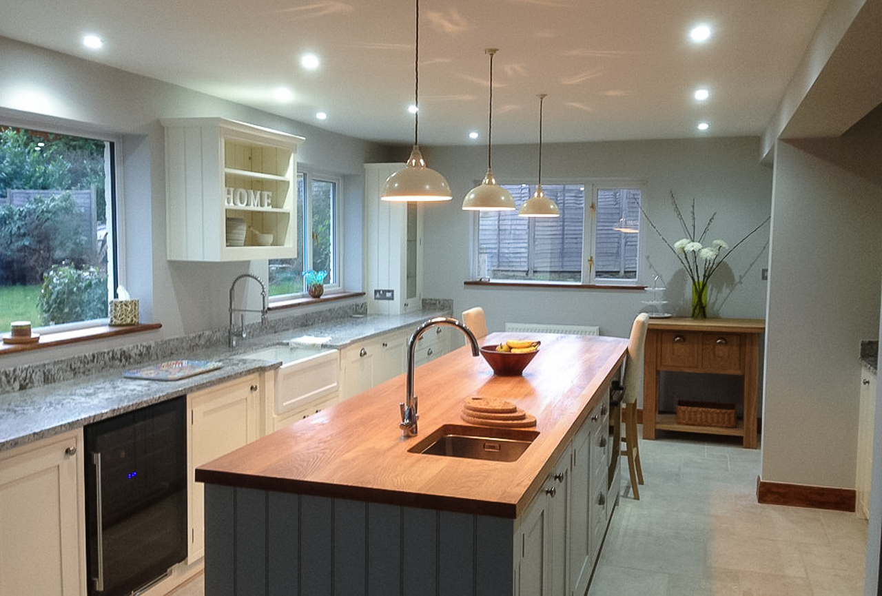 Wide Planked Oak Island with sink cut-out