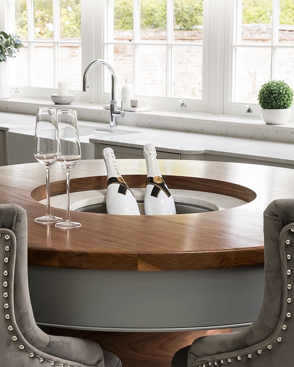 Walnut Champagne Bar