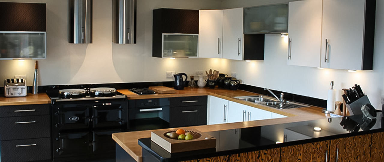 Oak worktop with AGA