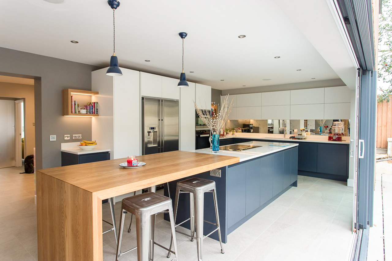 80mm Thick Oak Breakfast Bar